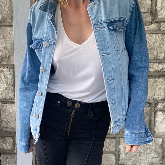 PacSun Two-Tone Trucker Jean Jacket. - Picture 7 of 9